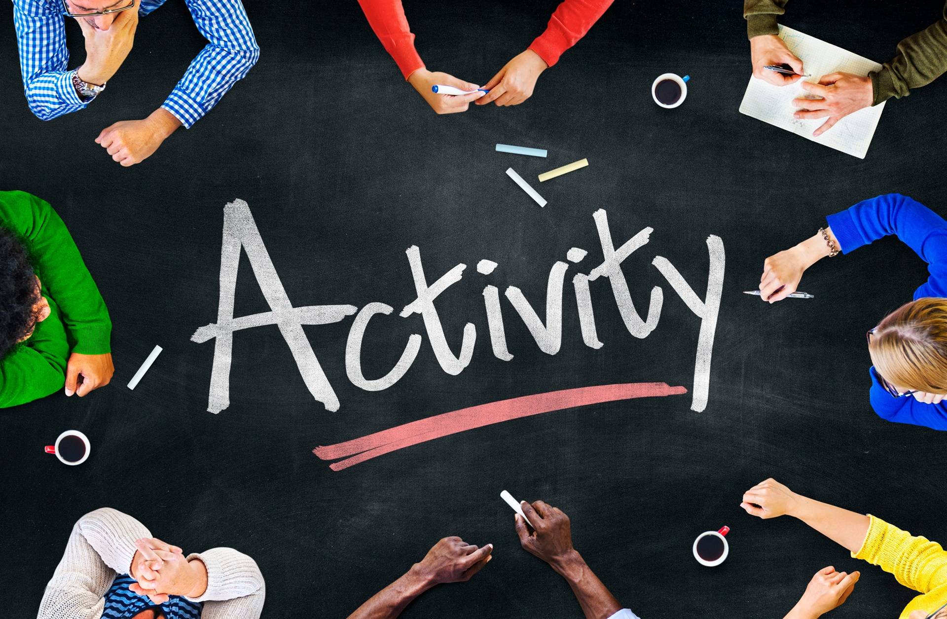 Gruppe plant neue Freizeitaktivitäten | Inline Skates